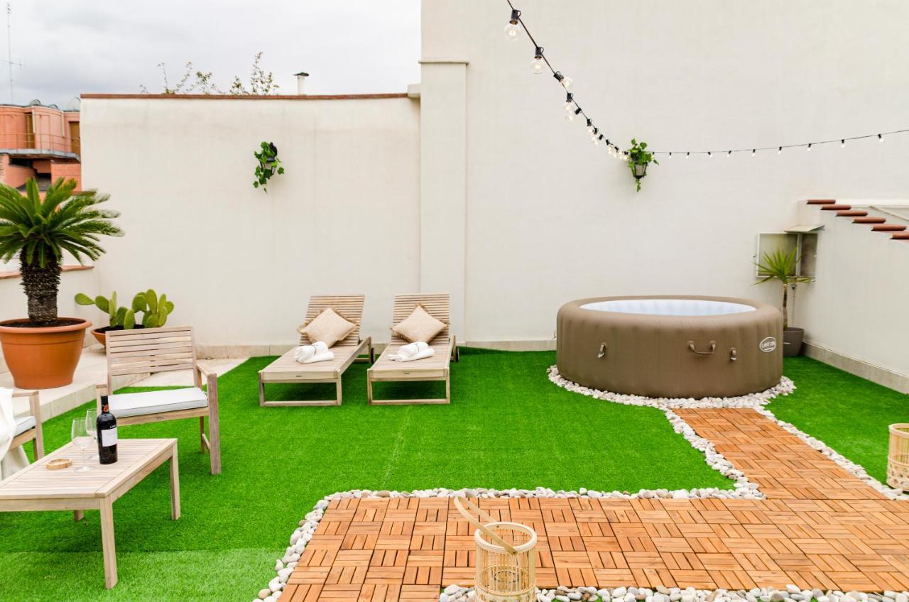 Apulialux Private 100Mq Rooftop Oasis W Jacuzzi Apartment Bari Ngoại thất bức ảnh